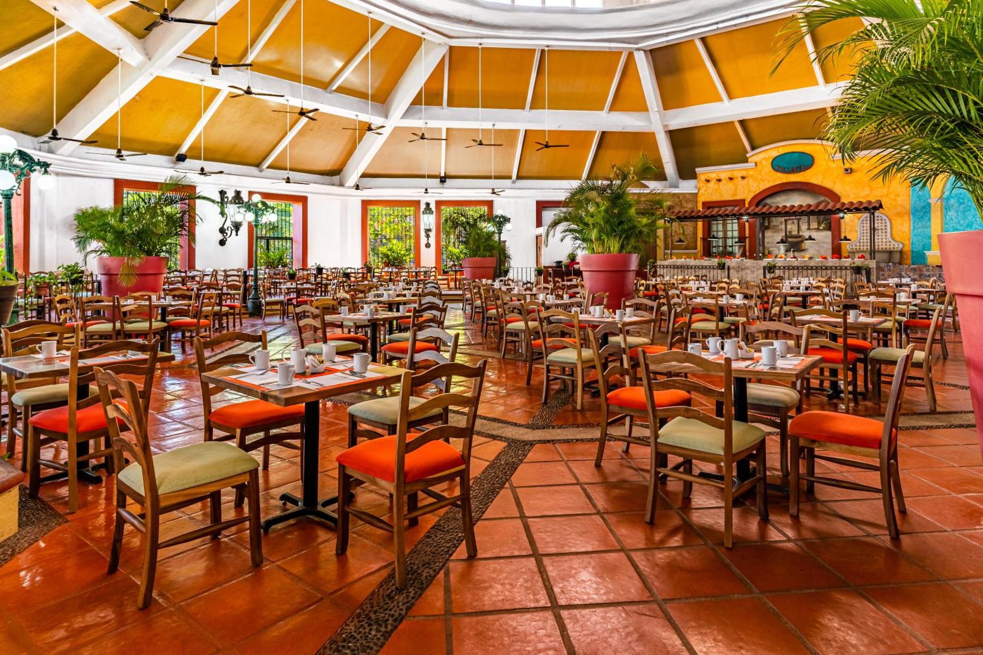 Krystal Vallarta Puerto Vallarta Buitenkant foto