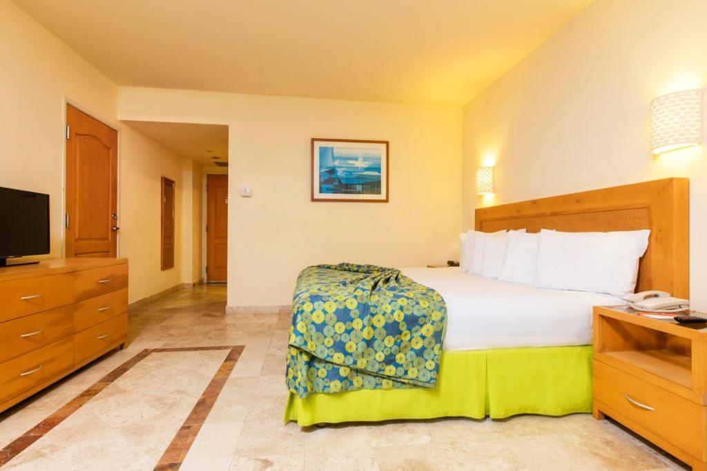 Krystal Vallarta Puerto Vallarta Buitenkant foto